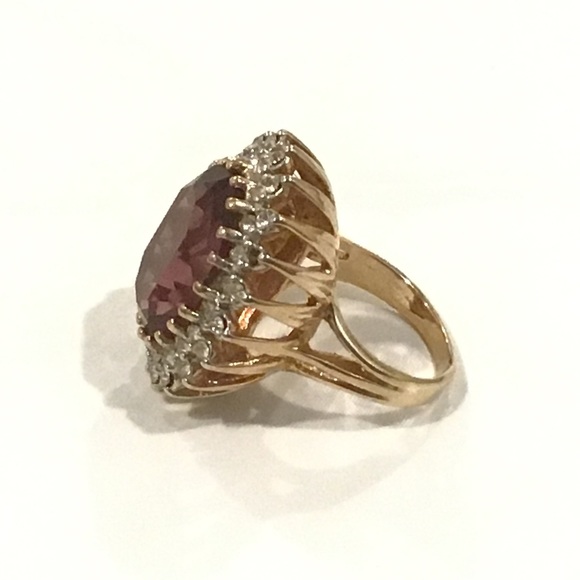 Vintage 18KT Gold Electroplated Purple & Clear Stones Ring Sz 8 MISSING A STONE - Picture 3 of 6